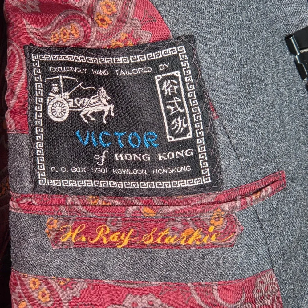 Victor of Hong Kong Blazer Mens 46 Grey Excellent Wool Paisley Lining Vintage